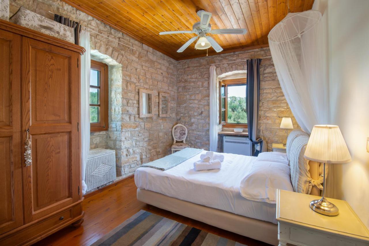 Vila Kiparissi Kourtaiika Exteriér fotografie