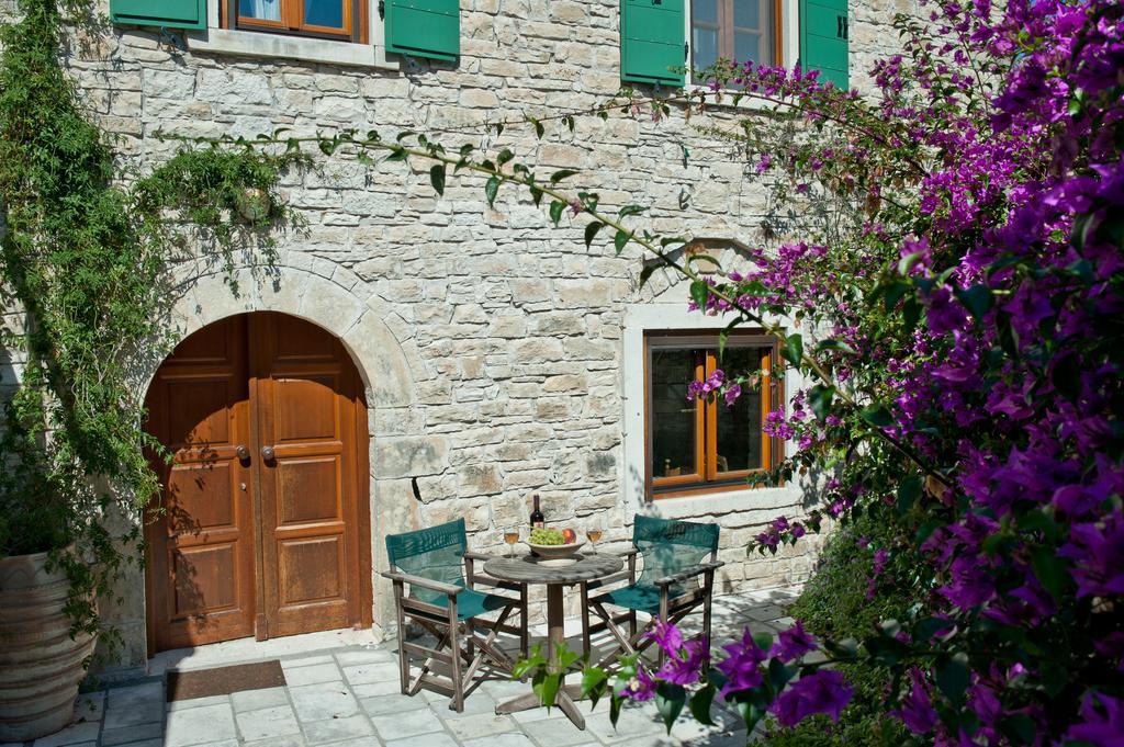 Vila Kiparissi Kourtaiika Exteriér fotografie