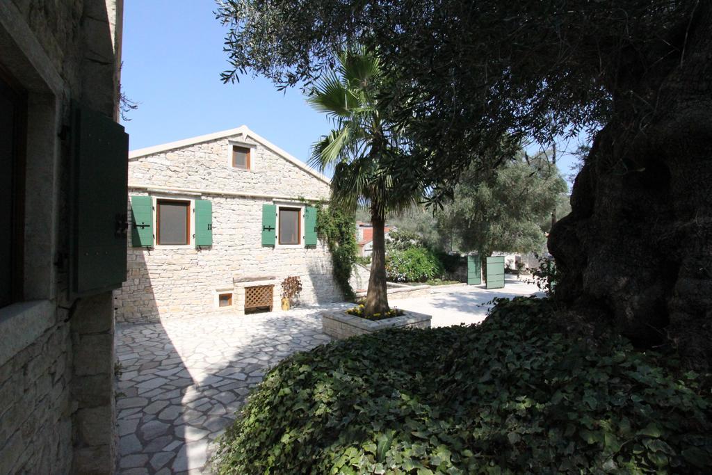 Vila Kiparissi Kourtaiika Exteriér fotografie