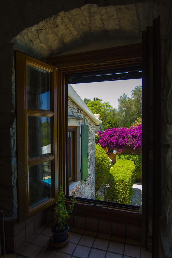 Vila Kiparissi Kourtaiika Exteriér fotografie